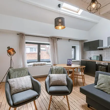 Bright Stylish Near - Appa بيت للعطل